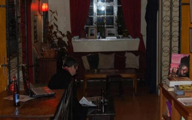 Hawthorns Hotel