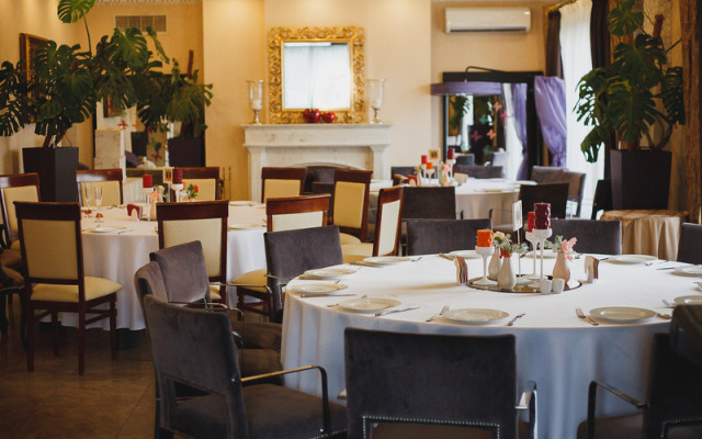 Diplomat Club Hotel