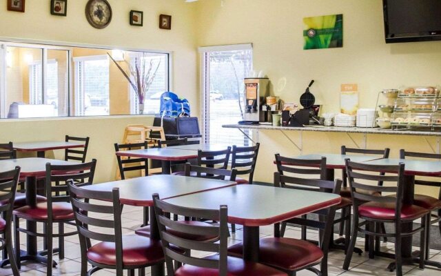 Studio 6 Pensacola, FL - West I-10