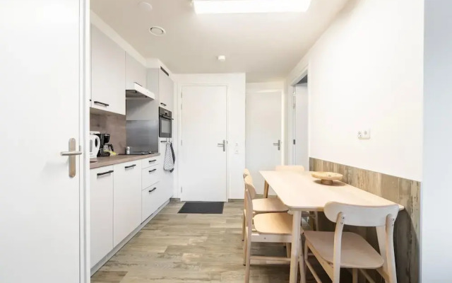 Beautiful Apartment Near Recreational Facility