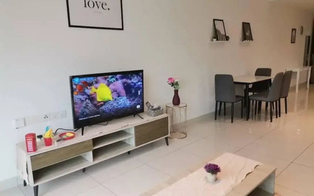 Sea/City Southkey Mosaic 2BR+4FREE @ Natol