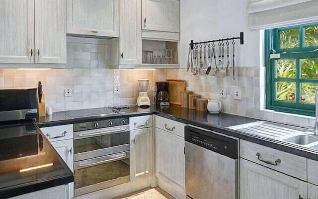 Mullins Bay 6 - Villa Jamine