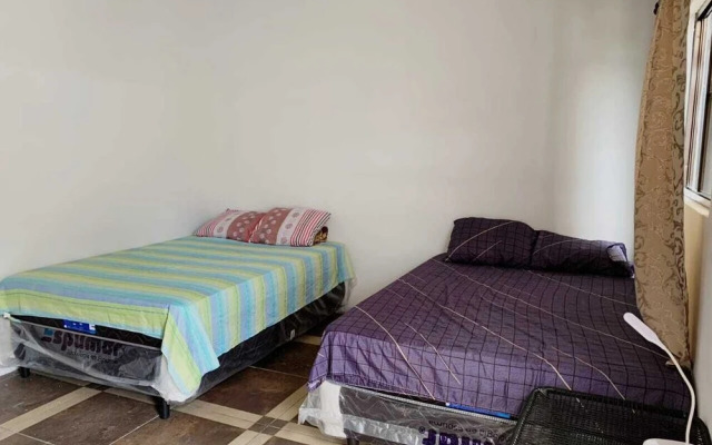 Hostal Claros