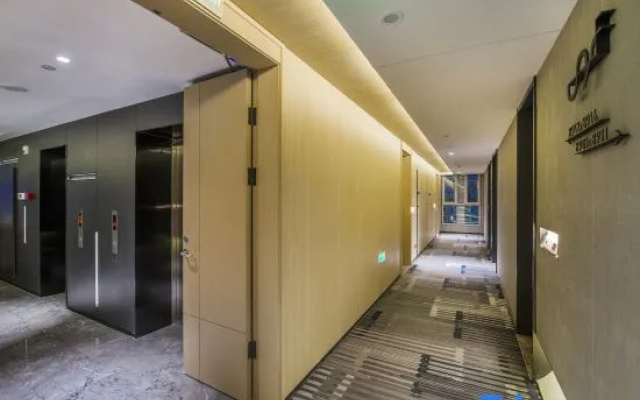 Jinyi Preferred Hotel (Wuhai Railway )