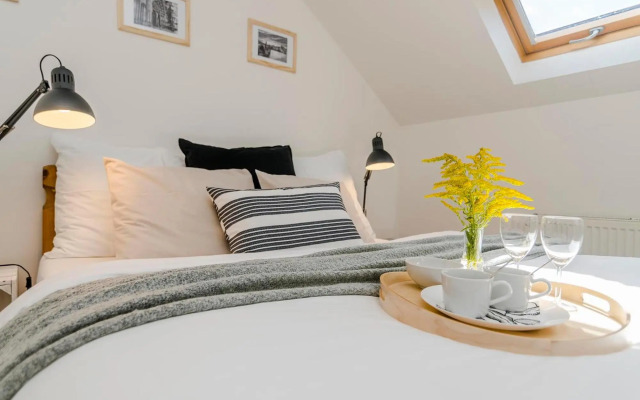 APTs in OLD TOWN PRAGUE by Michal&Friends