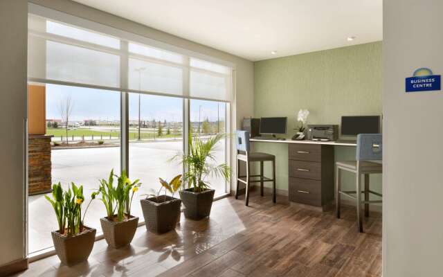 Fairfield Inn & Suites by Marriott Airdrie