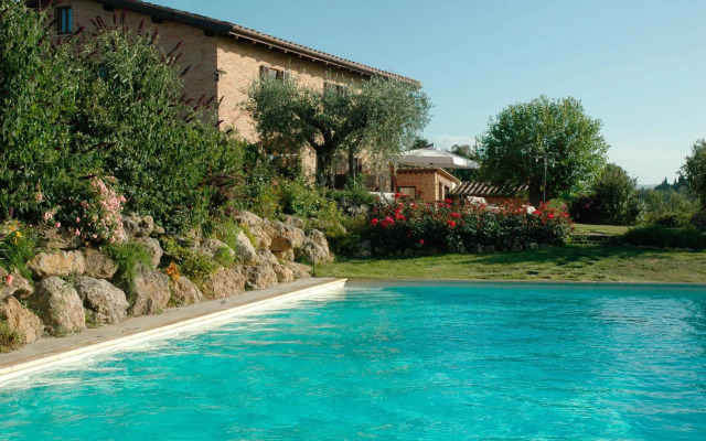 Aia Mattonata Relais