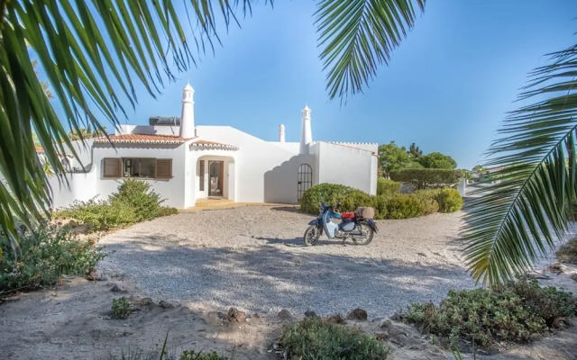 Carosim Quiet Location Close to Beach Private