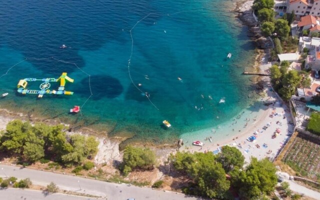 Damir - 80 m From Beach - A1