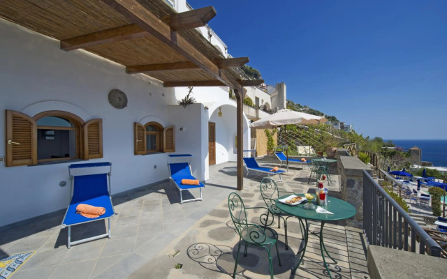 Villa il Frantoio and Lilmar