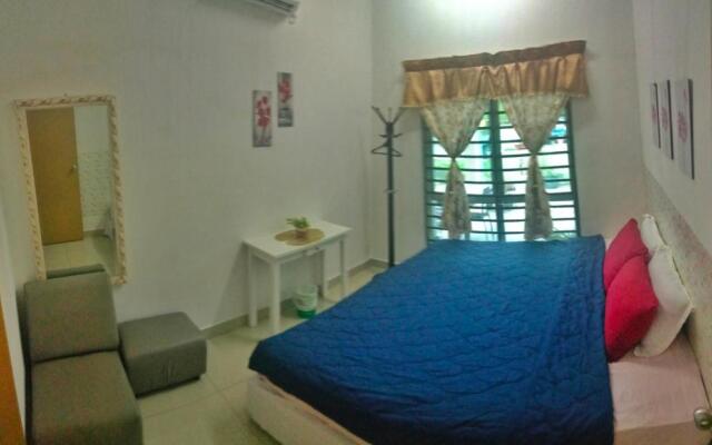 Homestay Lestari KLIA