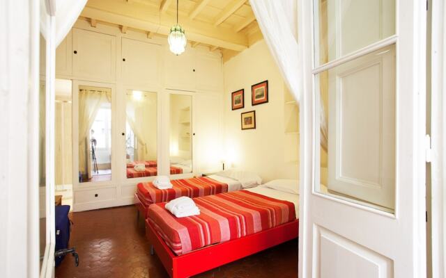 Passeggiata di Ripetta, Splendid Comfortable Apartment with 2 Bedrooms And 2 Bathrooms - A/C-Wi-Fi