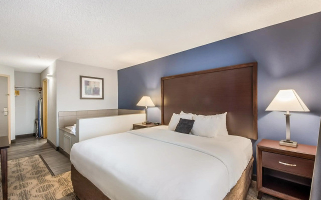 Red Lion Inn & Suites Sequim