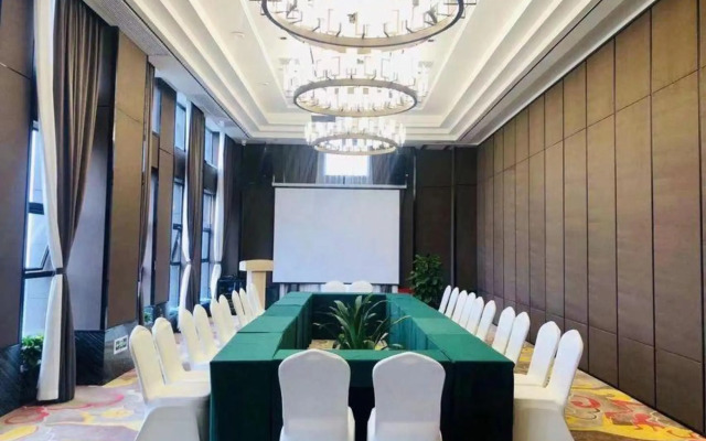 Vienna International Hotel (Chenzhou Guoqing South Road)