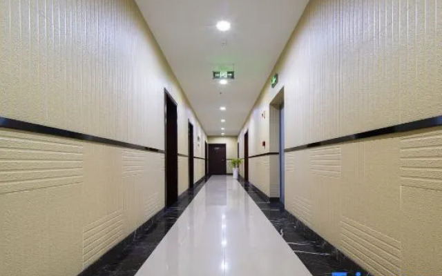 Sweetome Hotel (Yibin Lingang University Town)