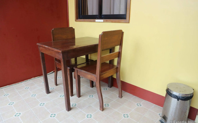 Tres Pension House