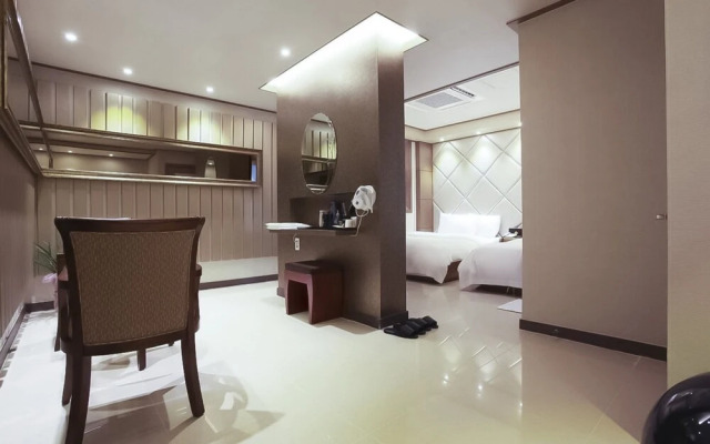 Seongnam Hotel wol