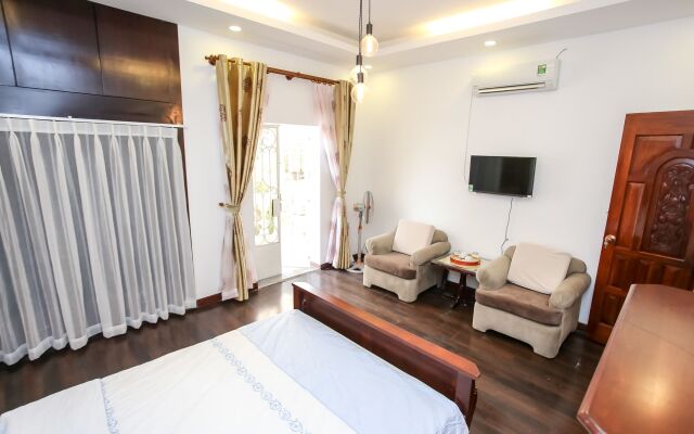 M-H 6 Serviced Apartments