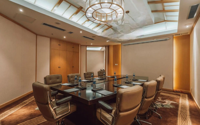 Arcadia International Resort Hotel