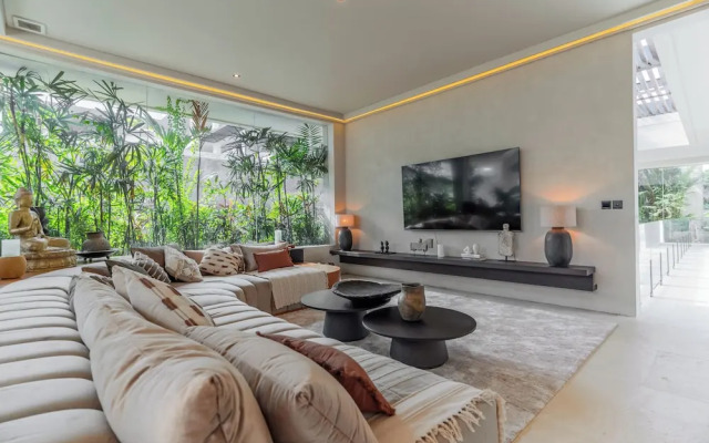 Villa Morada Canggu by Nakula