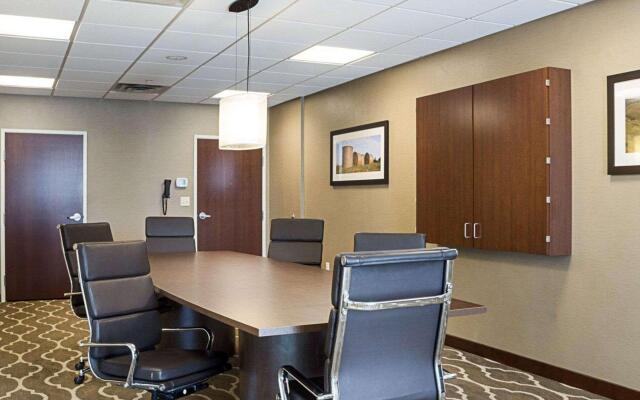 Comfort Suites Fargo Medical Center