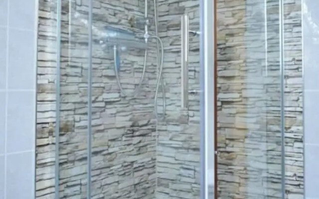 Schroder at the Aerie