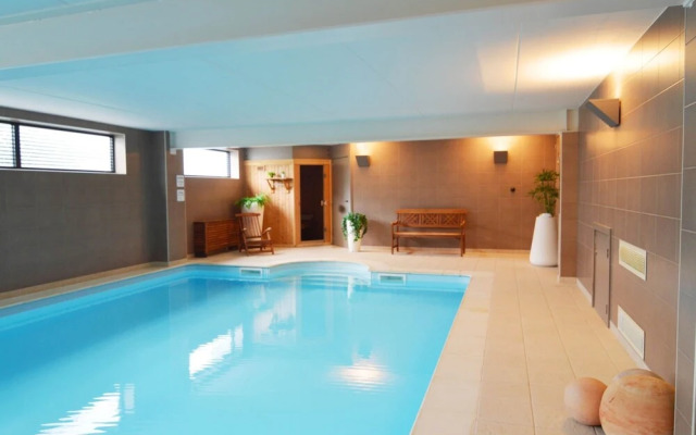 Luxurious Holiday Home in Profondeville Ardennes