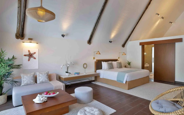 Anantara World Islands Dubai Resort