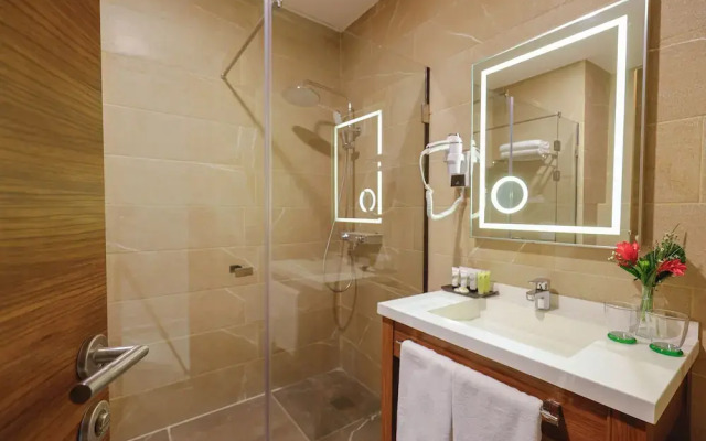 Byblos Hotel