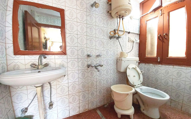 Goroomgo Kohinoor Mallital Nainital