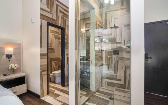 Awesome En Suite Studio