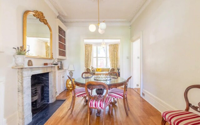 Stunning 3 Bedroom Home in Islington