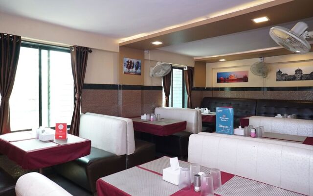 OYO 23078 Shahi Darbar