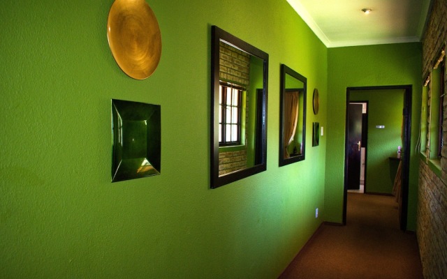 Waterfront Country Lodge