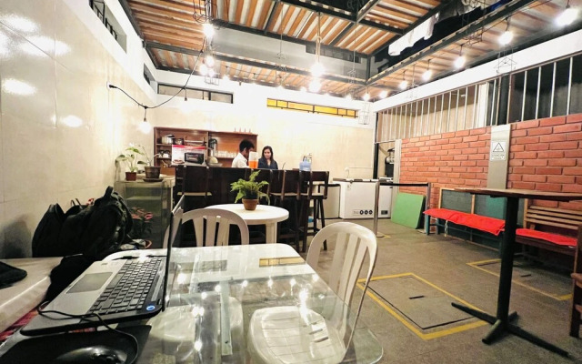 LEO DO-DO Hostal Piura