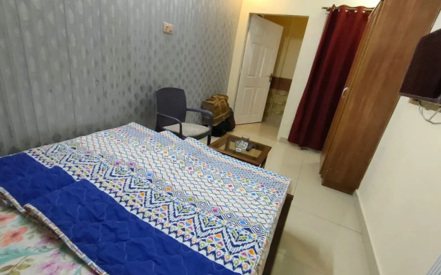 The Mall Luxury Guest House