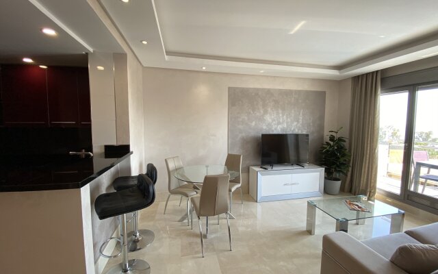 Artplatinum Suites & Apartments