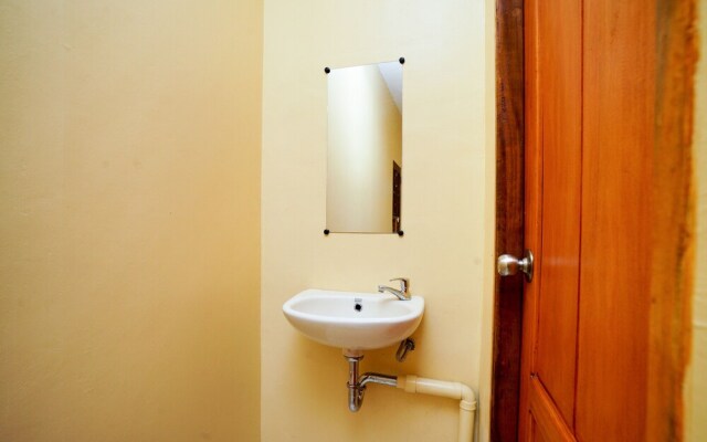 Az Zahra Residence by OYO Rooms