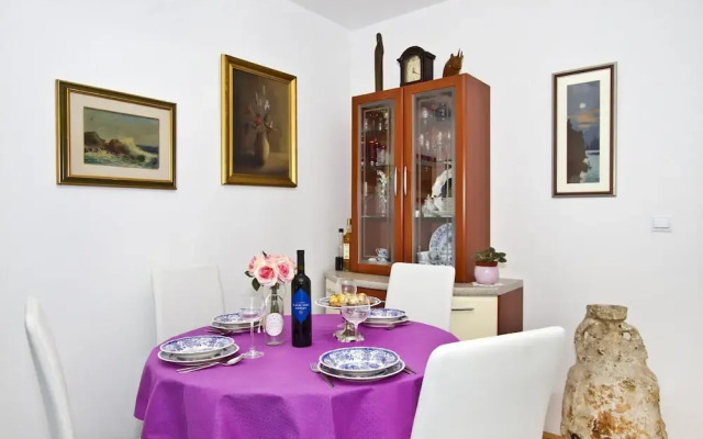 Apartment Depolo