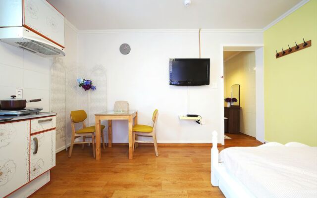 Gangneung Gyeongpo J Pension