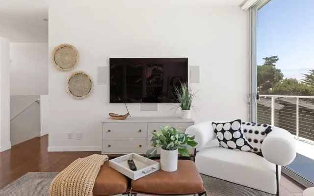 @ Marbella Lane - Cozy and Eccentric Design Home