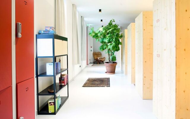 The Green Elephant Hostel & Spa