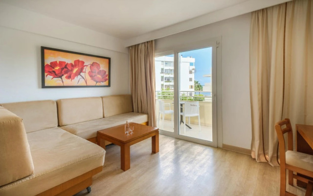 Cabot Cap de Mar Hotel