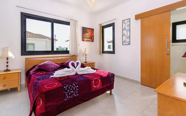 eve Paralimni in Paralimni