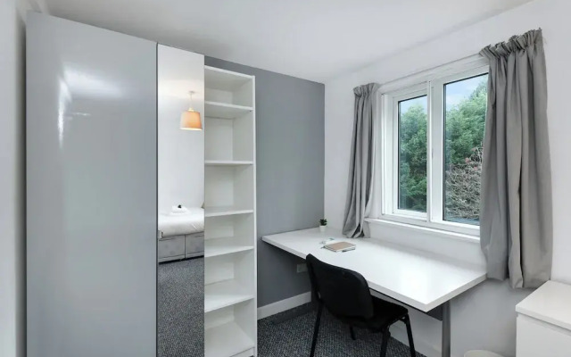 Montpellier Road 125