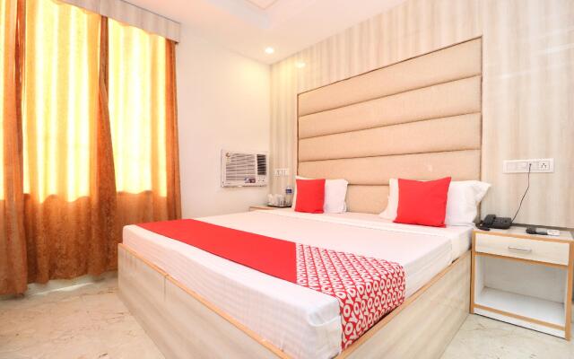 OYO 23460 The First Hotel