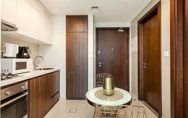 DAMAC Vera 1BR with Downtown View