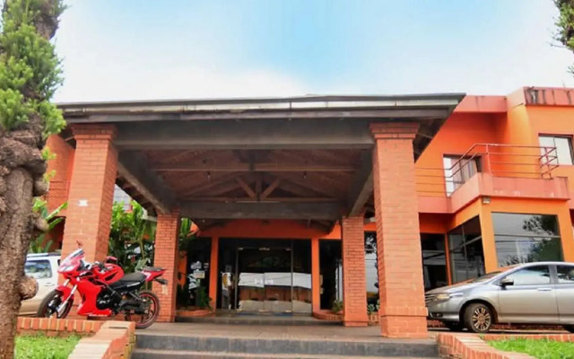 Alexander Hotel