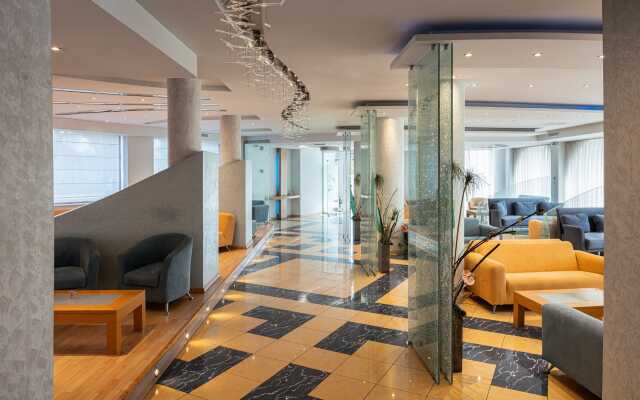 Kreoli Suites Glyfada