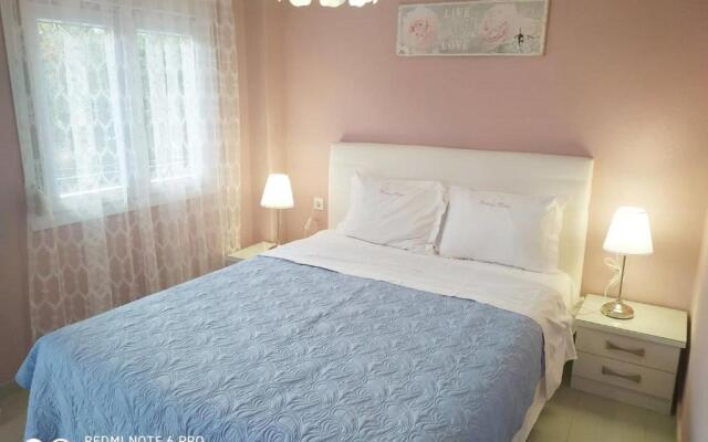Ormos View Apartments